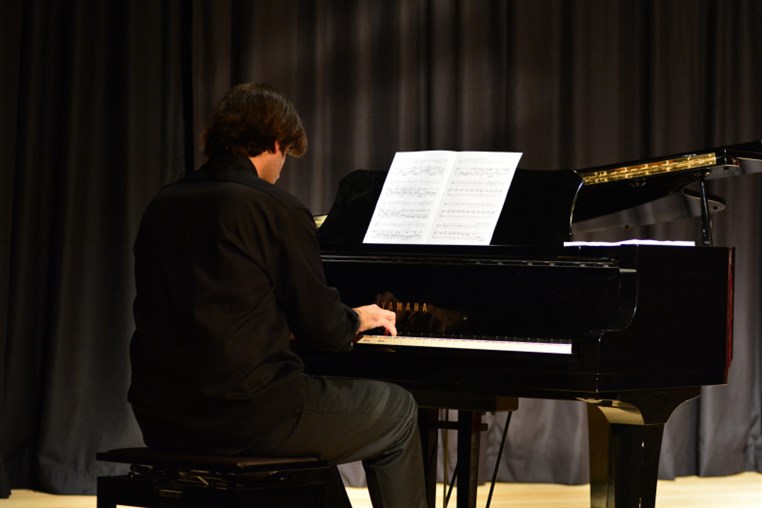 Autour Des Compositeurs Libanais -Recital